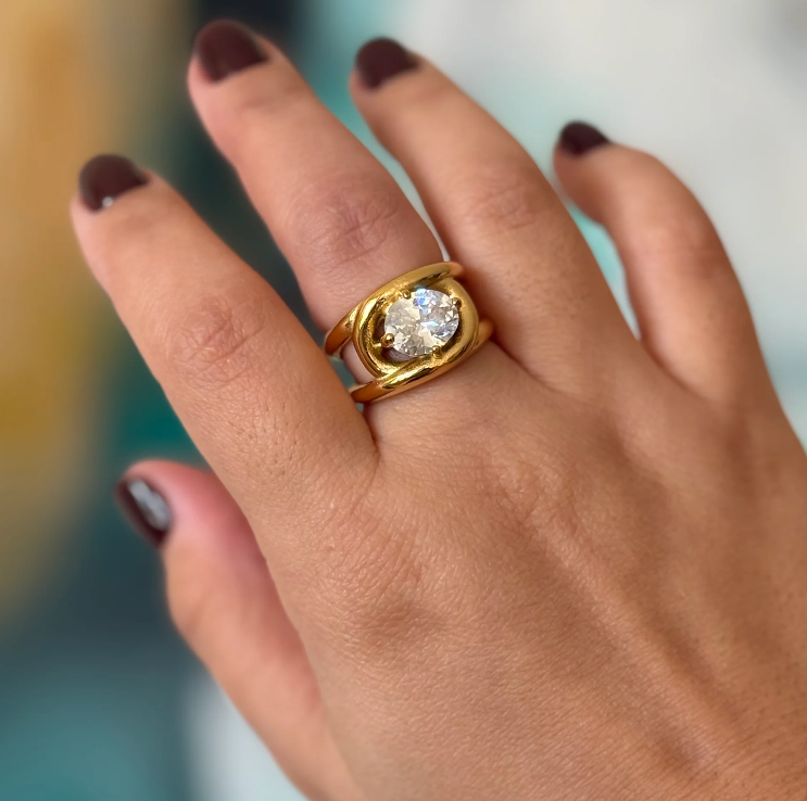 The psychology of jewelry: why an accessory changes how you feel