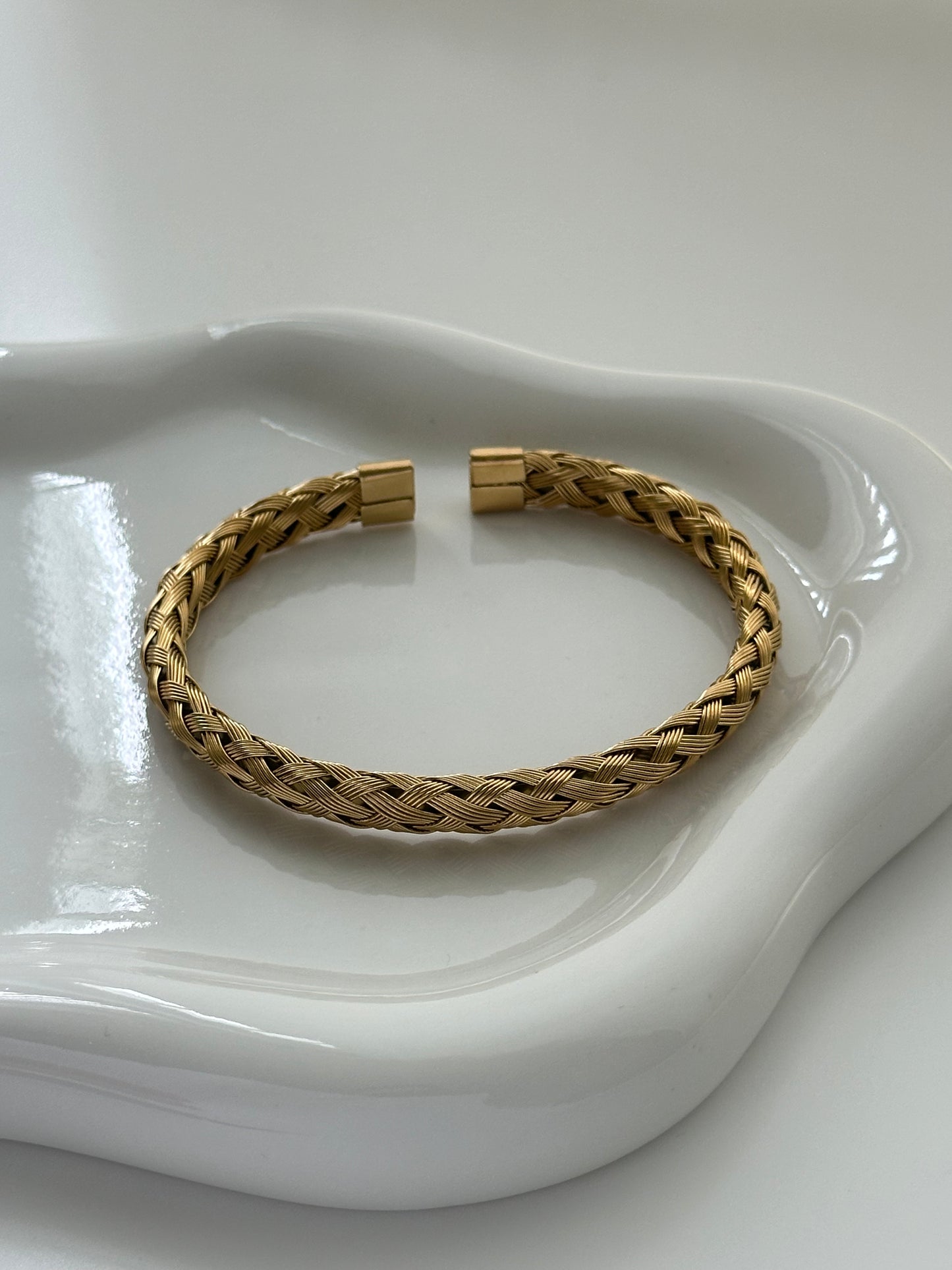 Lariat Gold Bangle