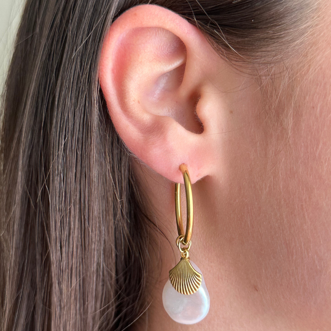 Clam Pearl Earrings