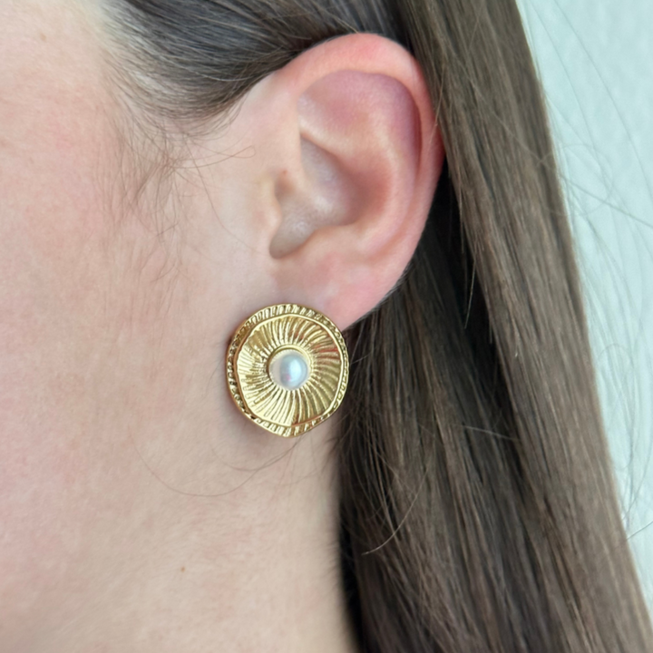 Dinova Pearl Earrings