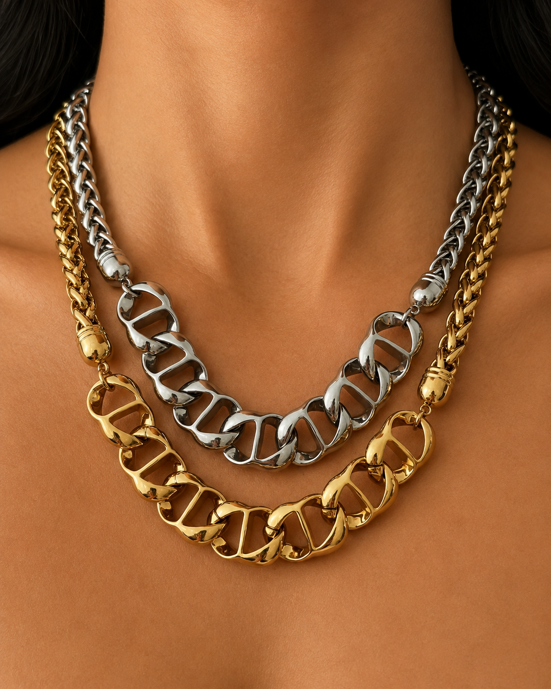 Aurelia Gold Interlocking Central Links Necklace