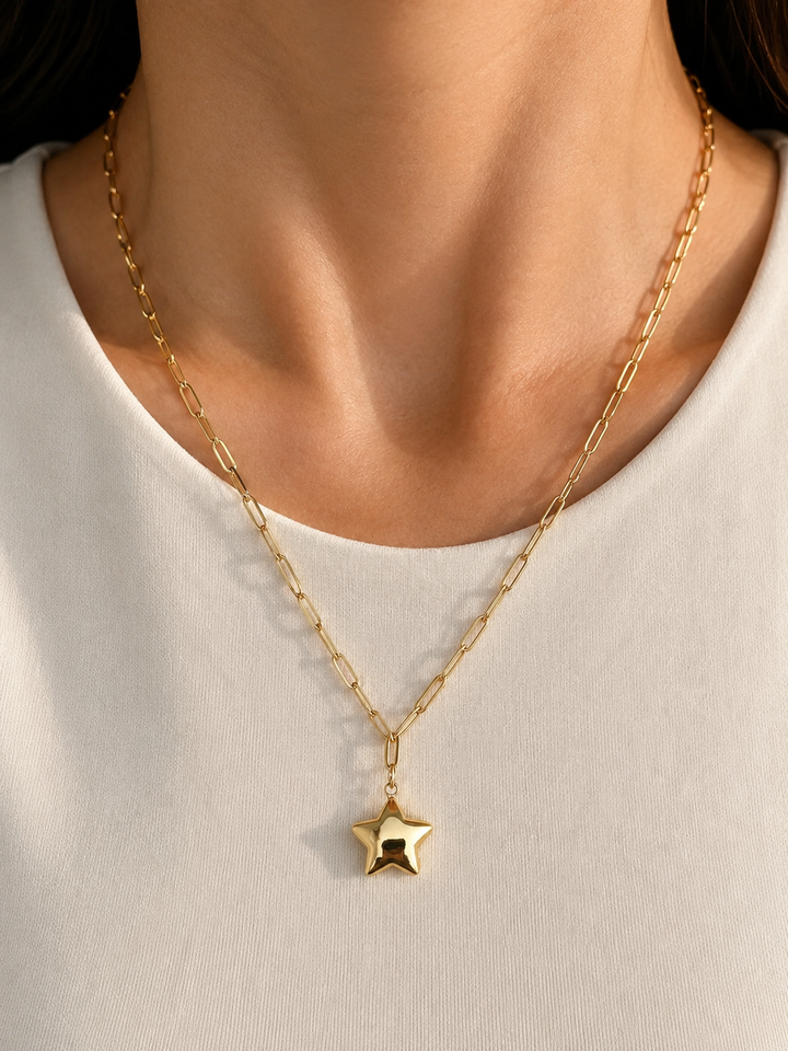 Hanna Gold Star Necklace
