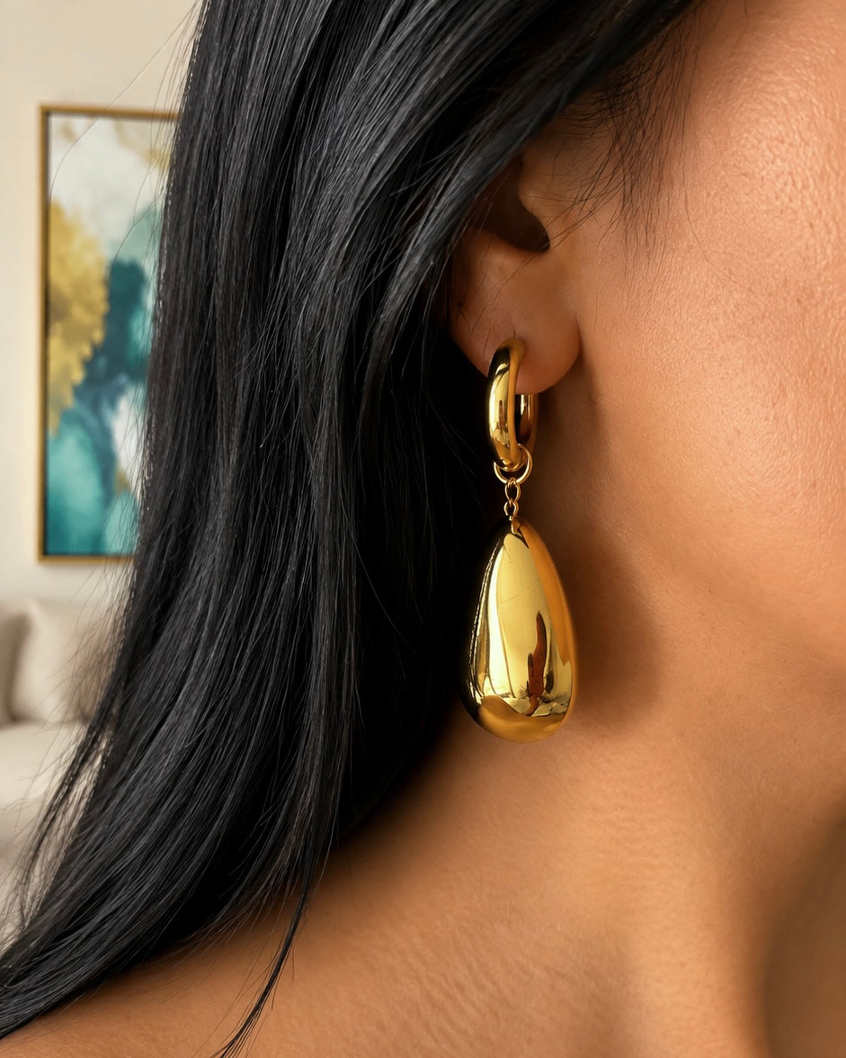 Isabella Gold Teardrop