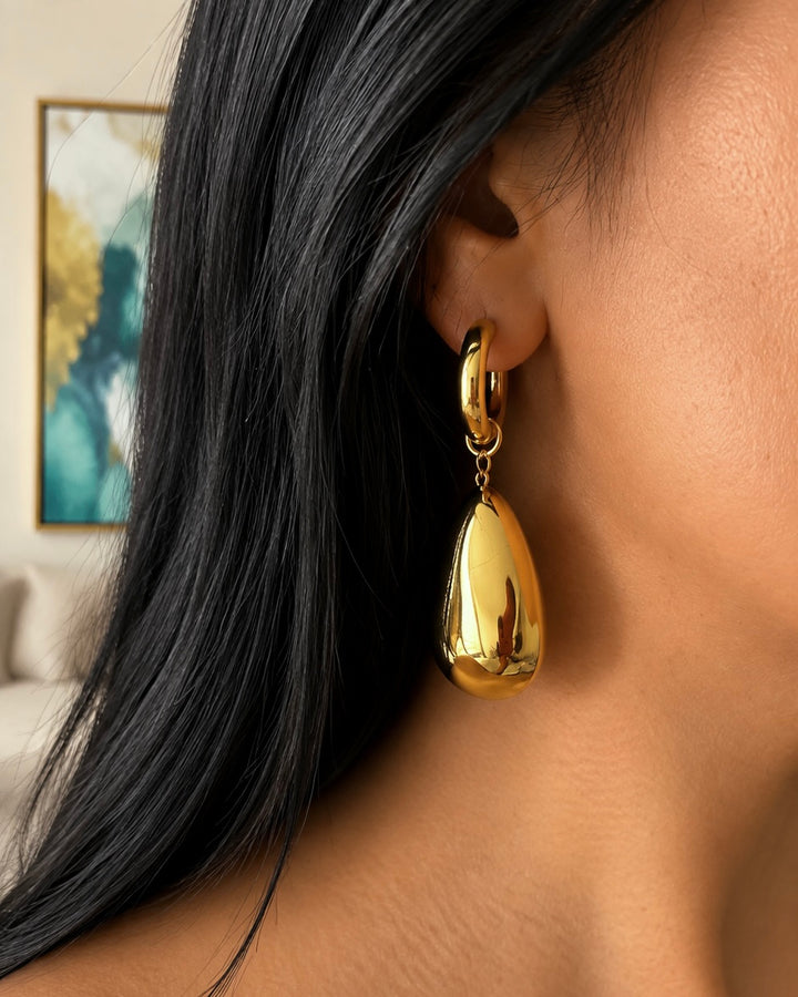 Isabella Gold Teardrop