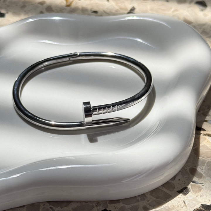 Kartier Silver Bangle