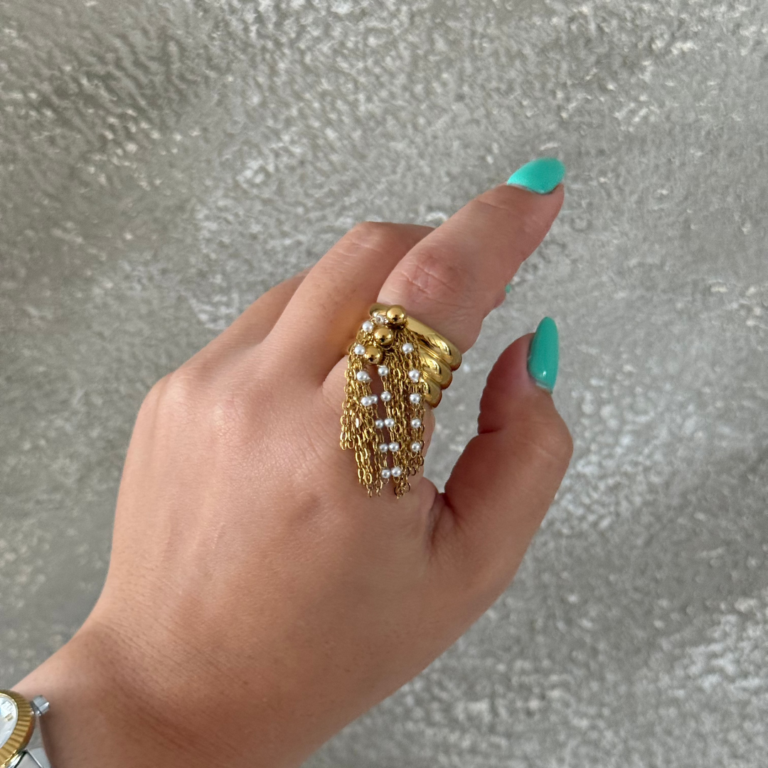 Ellie Ring