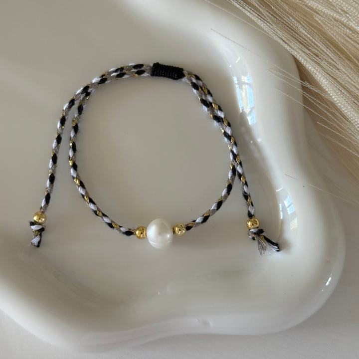 Aura Black Bracelet
