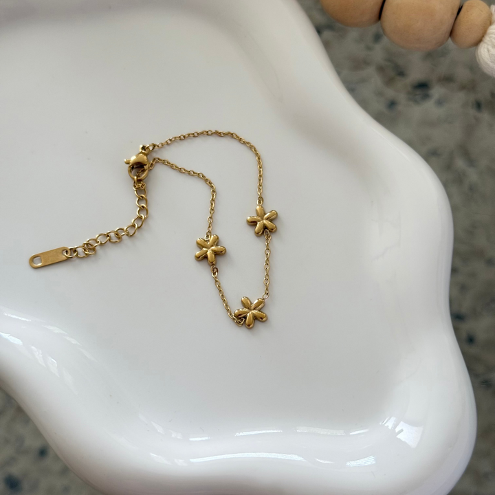 Vera Flower Bracelet