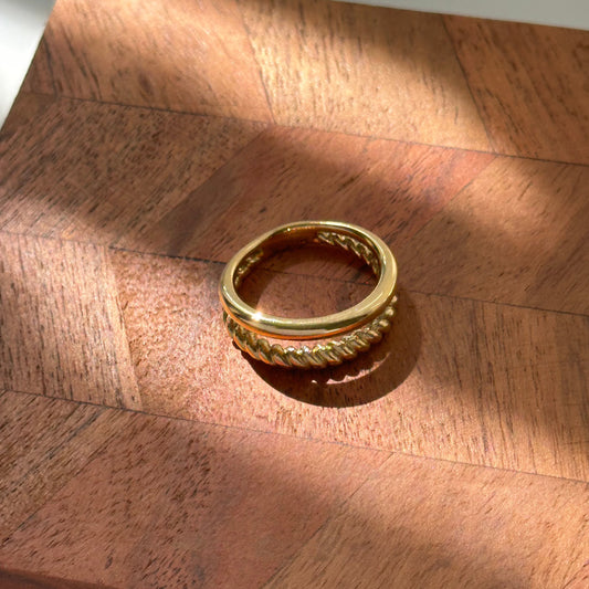 Leish Gold Ring