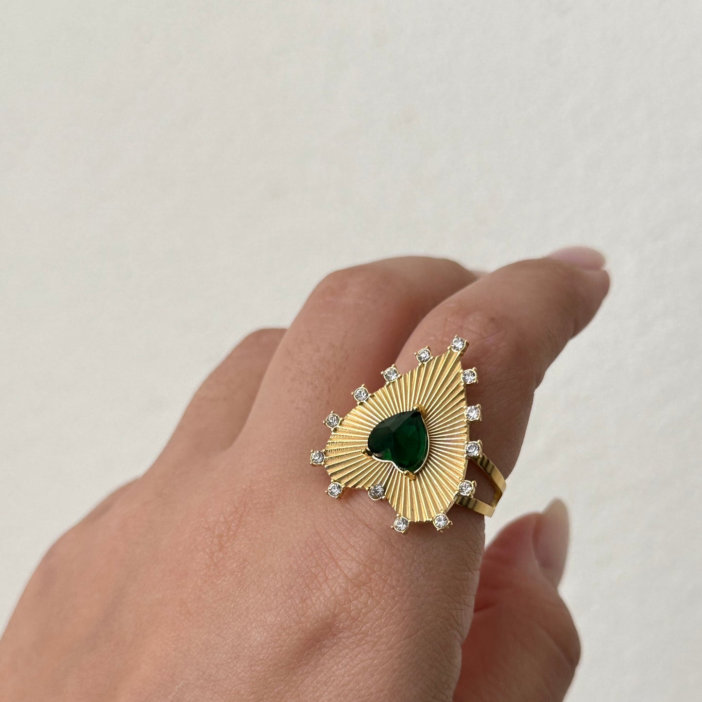 Heart Green Ring