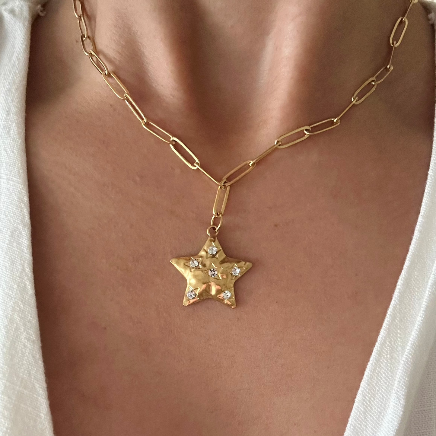 Estrella Dorada Necklaces