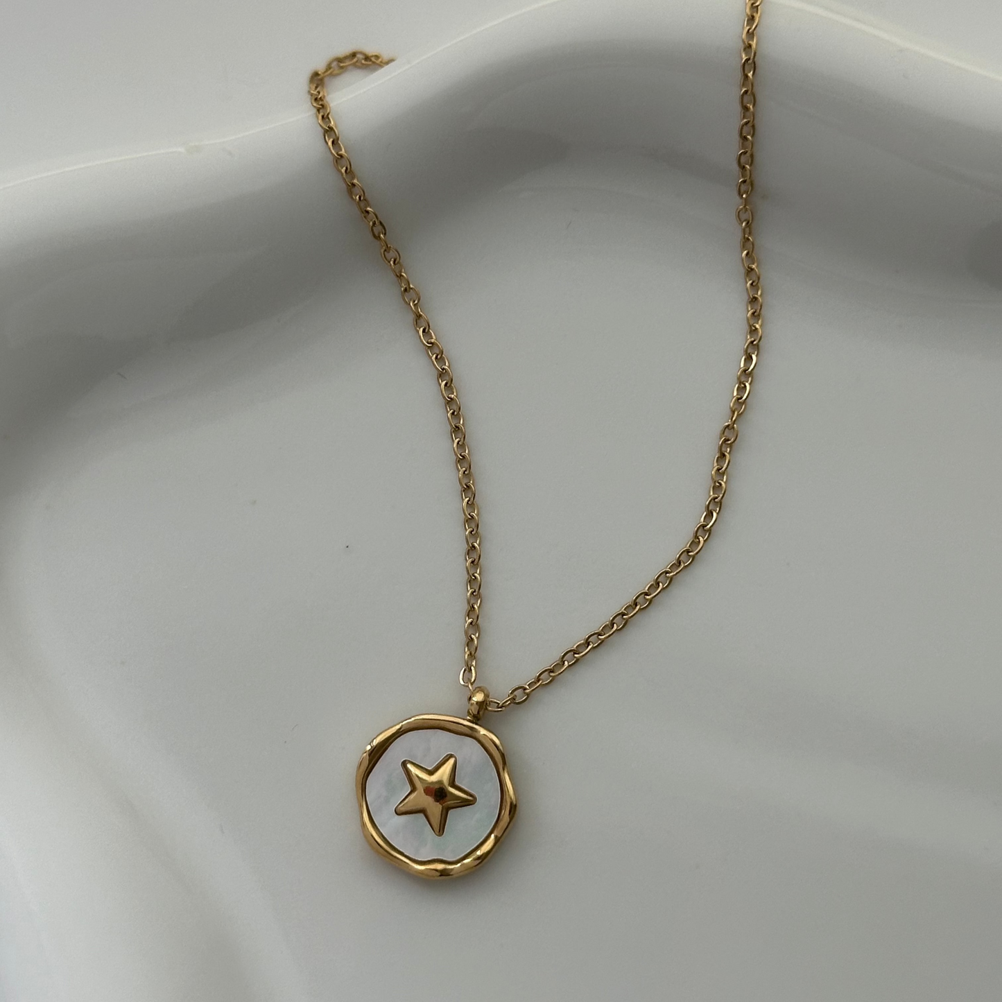 Ann Star Necklades