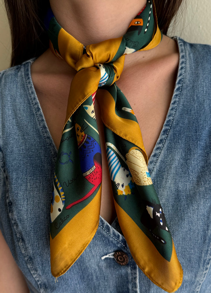 Le Cat Scarf