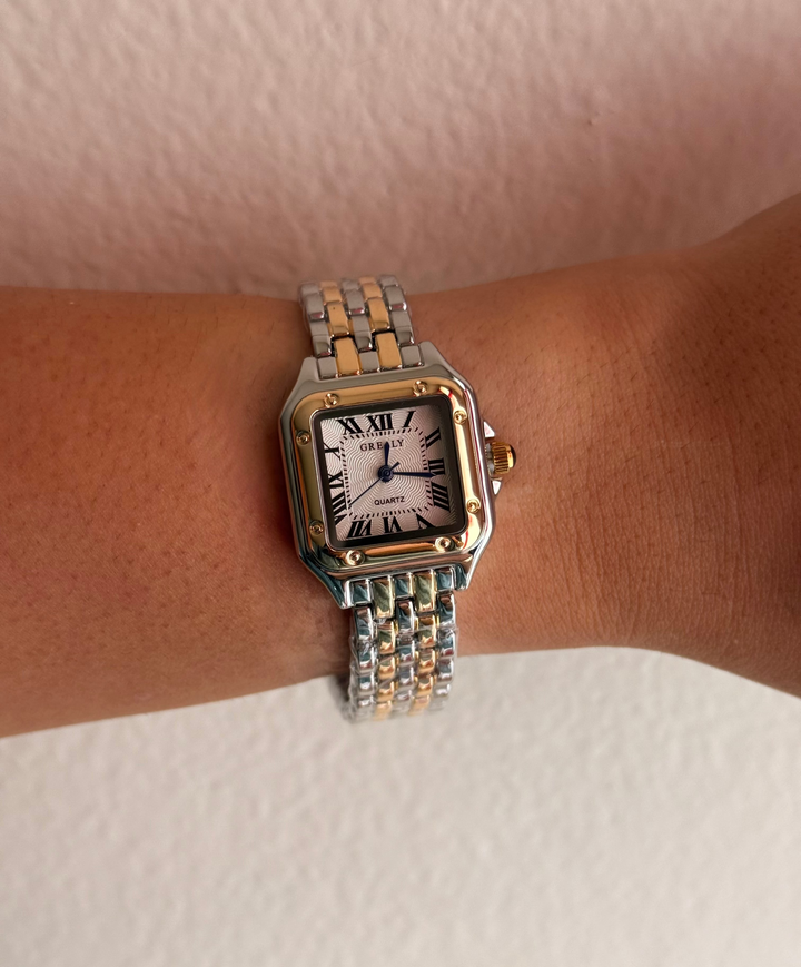 Classy Two Tone Vintage Watdh