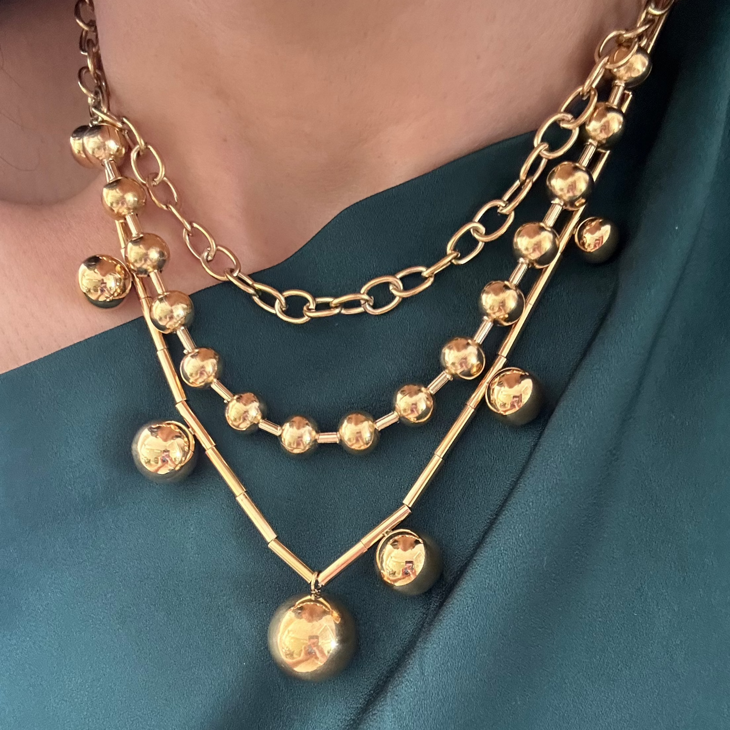 Viena Gold Necklaces