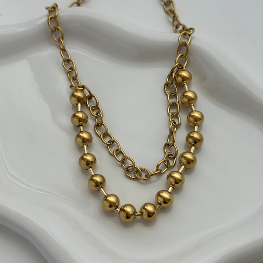 Viena Gold Necklaces