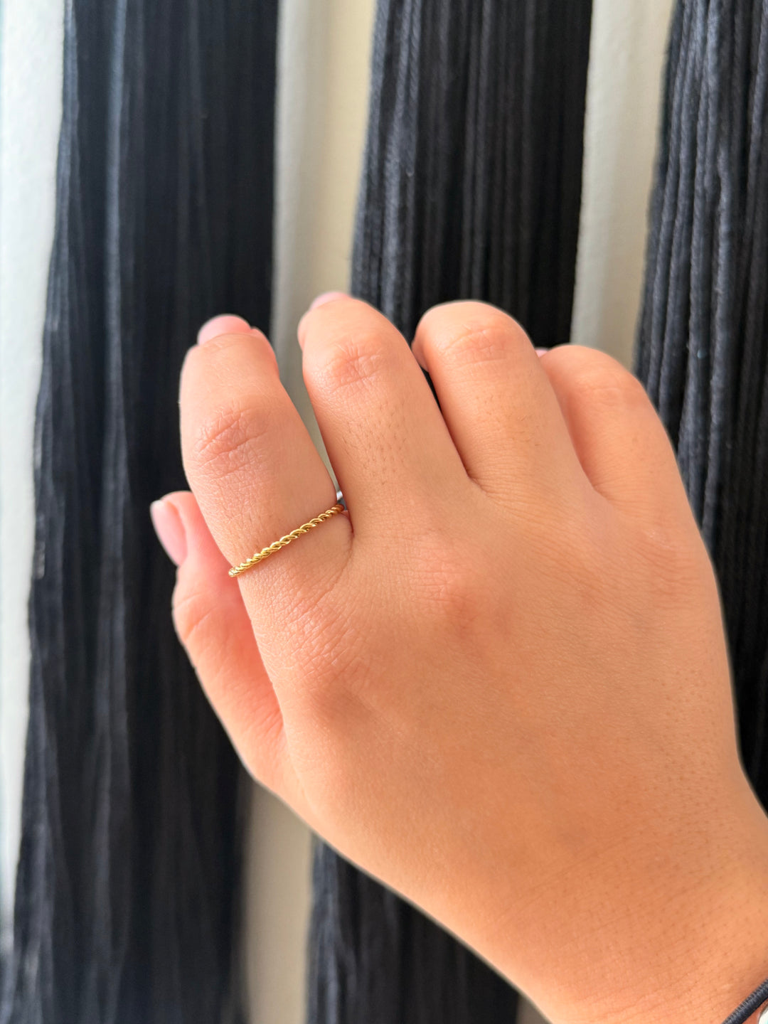 Thais Twist Ring