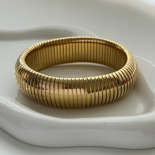 Reina Gold Bangle