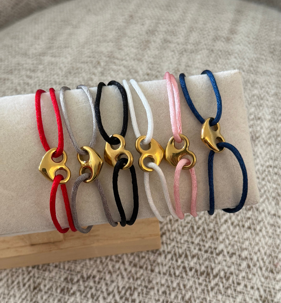 Black Heart Bracelet