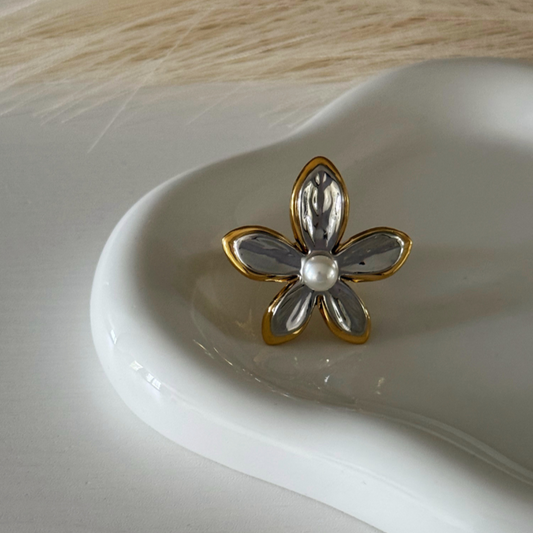 Melania Ring