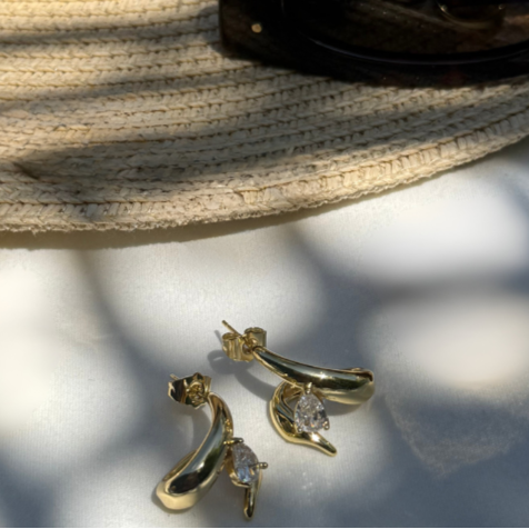Cassy Gold Stud Earrings