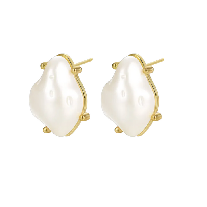 Lara Earrings Studs