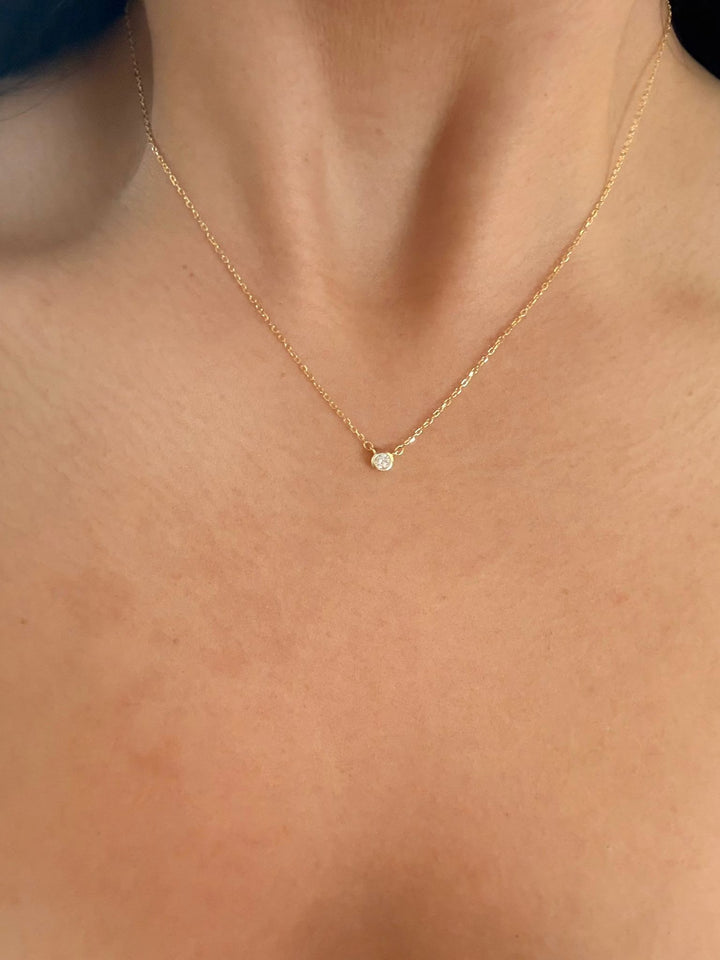 Petit Solitaire Necklaces