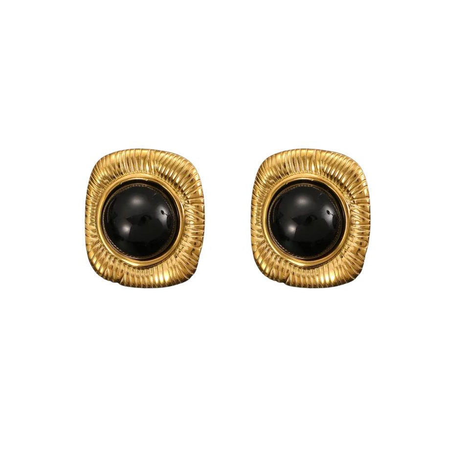 Natha Gold Oval Black Stone Statementes